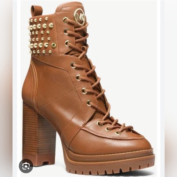 BNIB Michael Kors Yvonne Studded Leather Boots - Picture 1 of 7